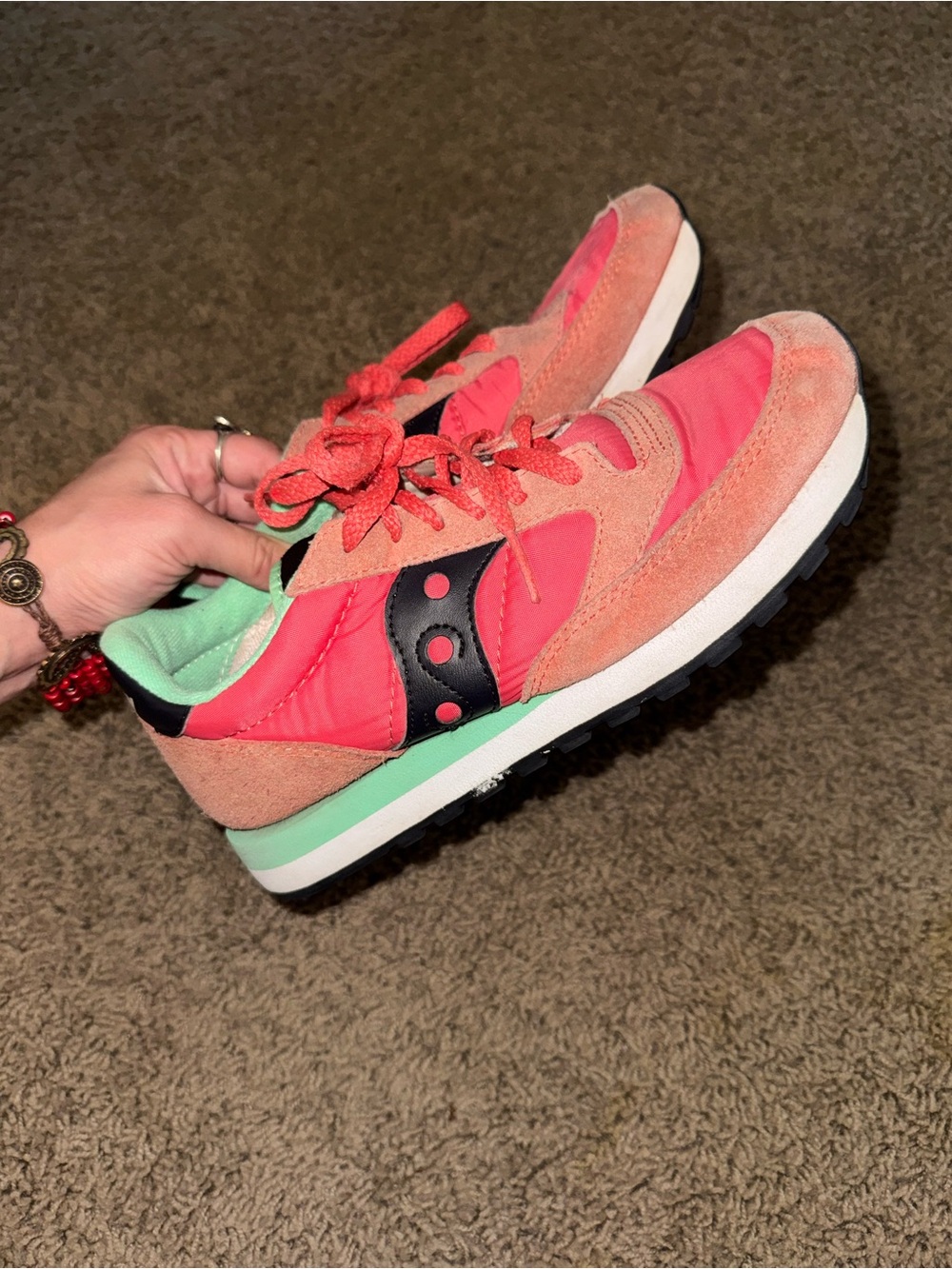 Saucony Jazz Women's Retro Shoe in Rose